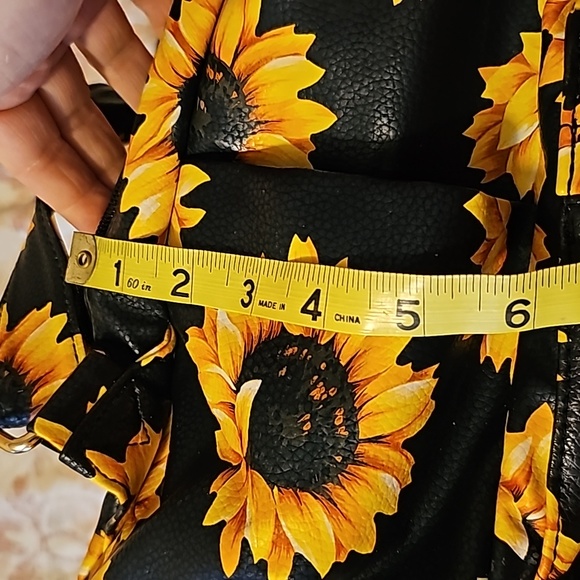 Sunflower Mini Backpack with Shoulder strap - Picture 9 of 9